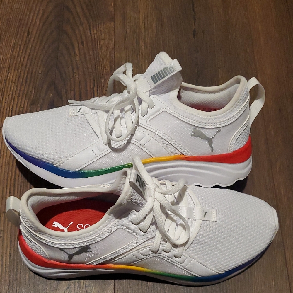 New Puma White Red Sneakers Modern  Design Womens 8.5